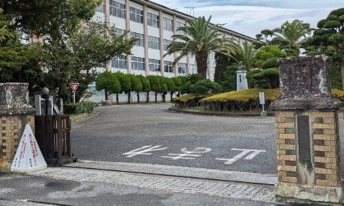 千葉県立安房高等学校校舎