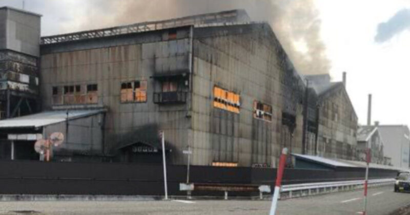 富山県日本カーボン工場火事