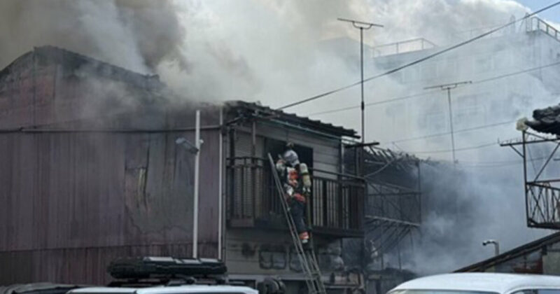 京都市上京区の油小路下長者町交差点の北西側火事