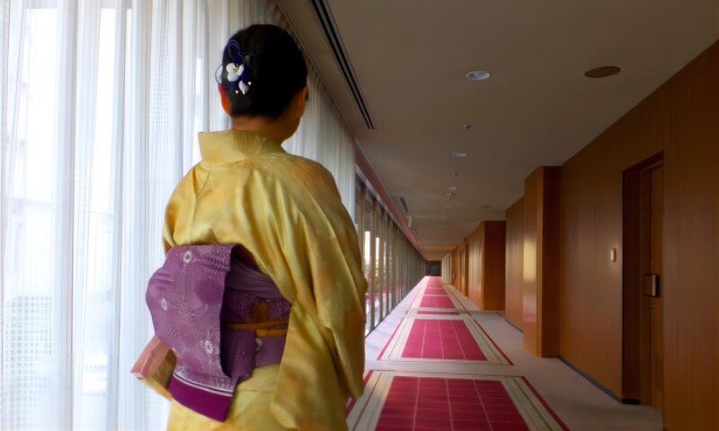 新浪剛史妻イメージ画像