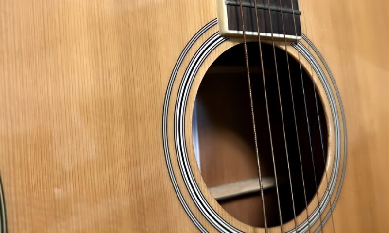 アコースティックギター