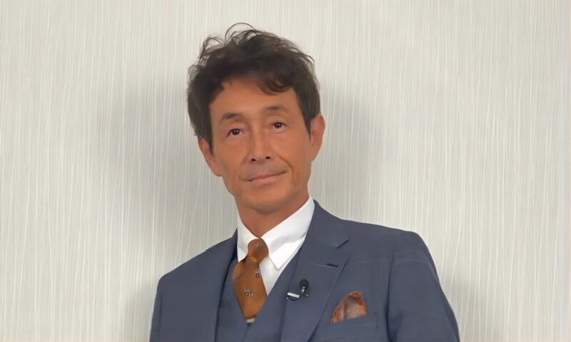 吉田栄作スーツ姿