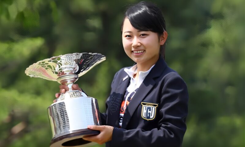 安田祐香16歳　2017年 日本女子アマチュアゴルフ選手権競技優勝