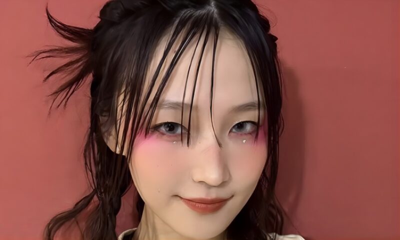 鞘師里保の赤いチーク