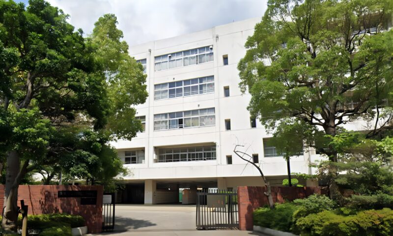 東京都立両国高等学校・附属中学校校舎