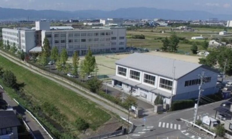 お笑いコンビたくろう赤木裕の出身高校  光泉カトリック高等学校