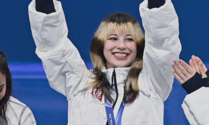 フィギュアスケート団体で金メダルを獲得したアリサ・リュウ（アメリカ）