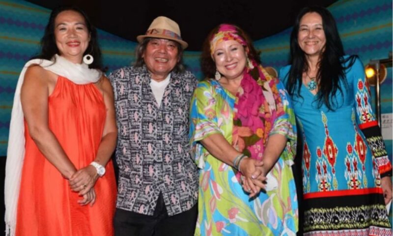 2014年に集結した横浜カルチャーの重鎮たち。左から元クレオパトラ党のサリー、ザ・ゴールデン・カップスのエディ藩、キャシー中島、浅野順子の集合写真