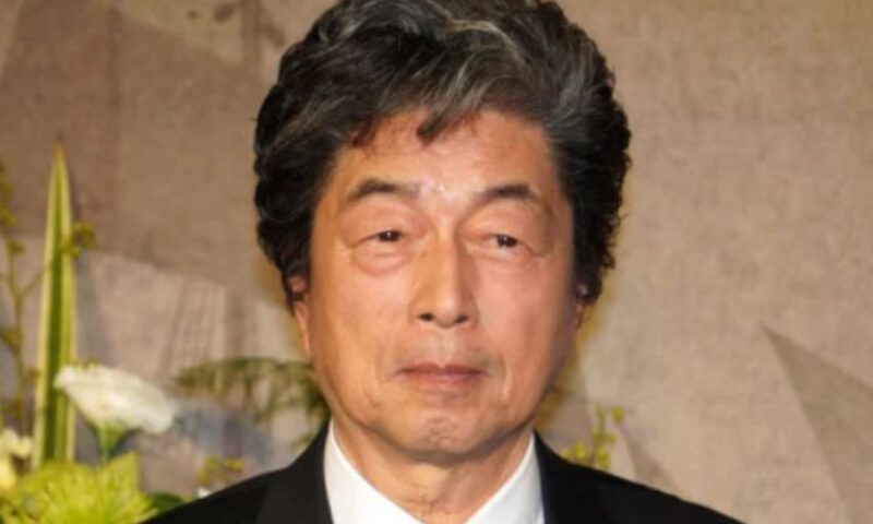 中村里砂の父、俳優の中村雅俊の肖像写真。