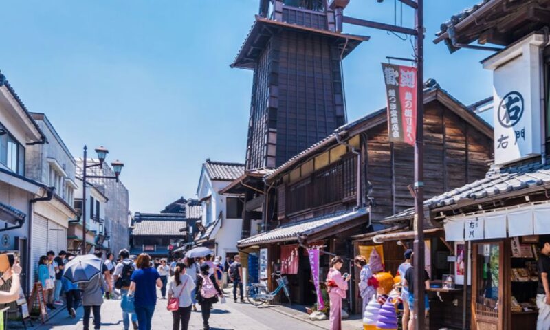 石黒秀朗さんの出身地（実家）である埼玉県川越市の蔵造りの町並みと時の鐘の風景