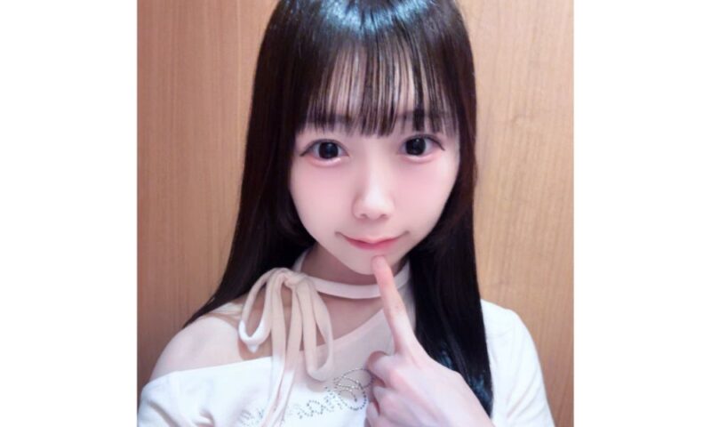 まぶだちゅ!工藤ゆあ。朝活ライブ後に美容室へ行ったあとの黒髪ストレート自撮り