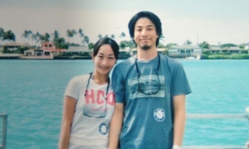 西村ゆか(ひろゆきの妻)と夫・ひろゆき氏が出会って間もない若い頃のツーショット顔画像